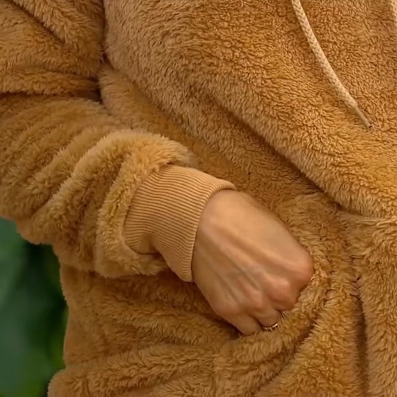 New Bumblebella by Jill Martin Pullover Hoodie Unisex Kangaroo Pocket Camel Sml - Picture 7 of 8